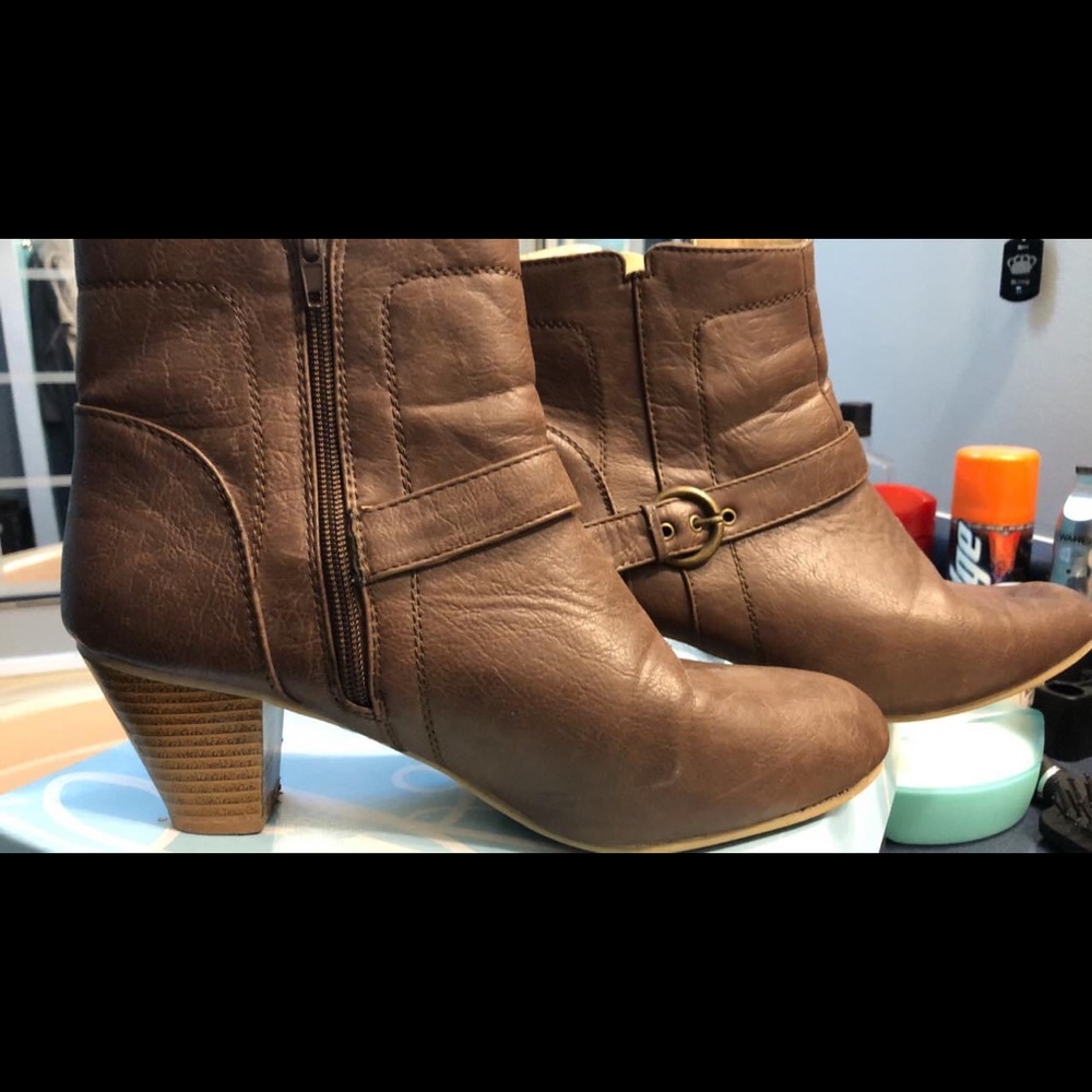 Chelsea boots